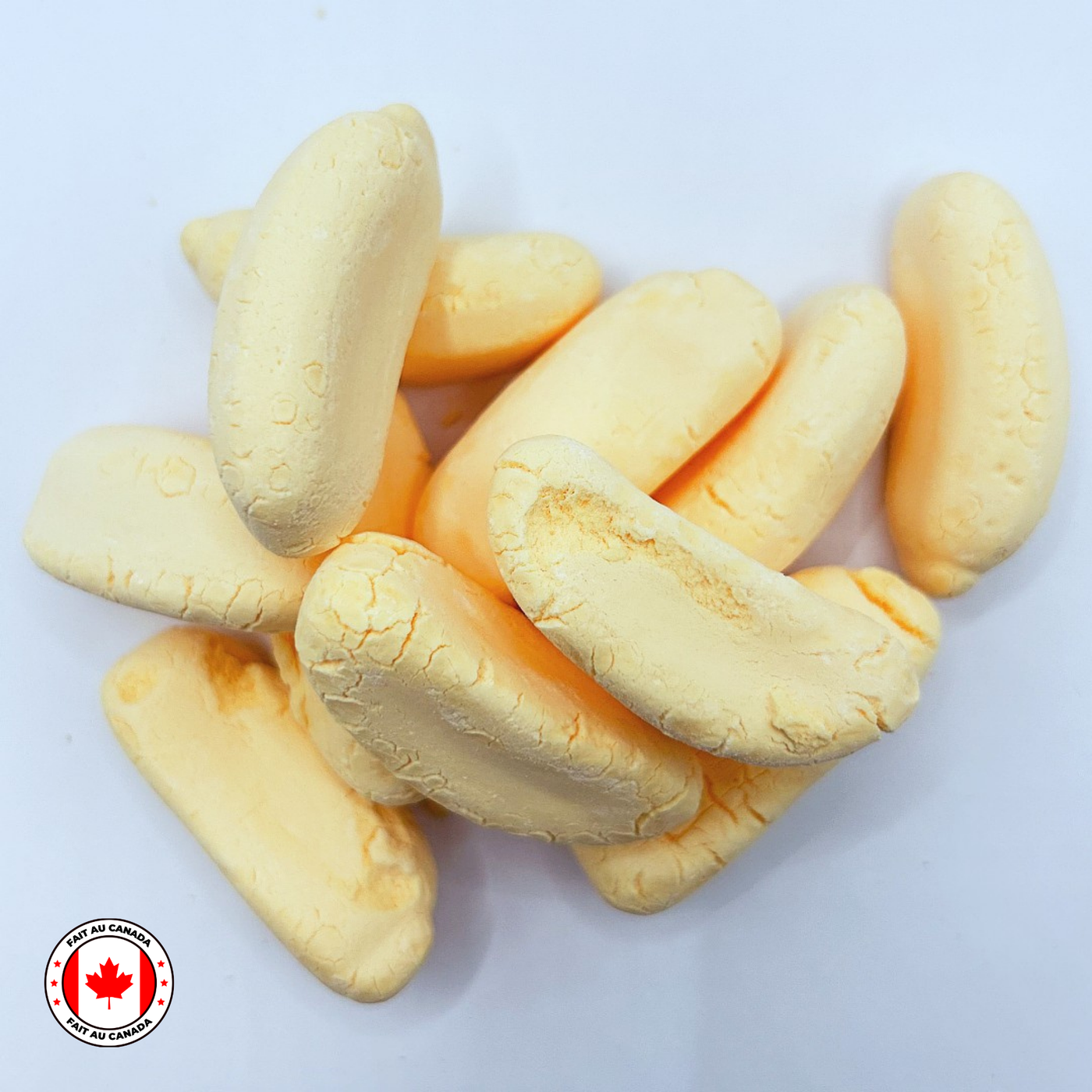 Freeze-dried marshmallow bananas